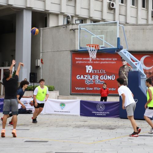 Sokak Basketbolu Turnuvamız Kıran Kırana Devam Ediyor