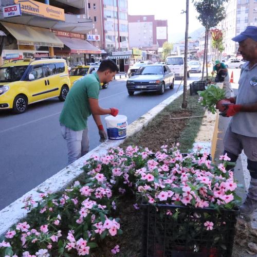 ŞEHRİMİZİ GÜZELLEŞTİRMEYE DEVAM EDİYORUZ