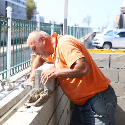 İstasyon Caddesi'nde Yeni Balık Satış Noktası Çalışmalarımız Devam Ediyor