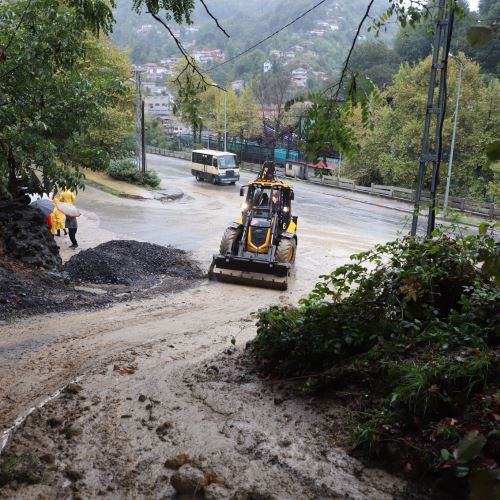 Ekiplerimiz Kuvvetli Yağışa Karşı Teyakkuz Halinde