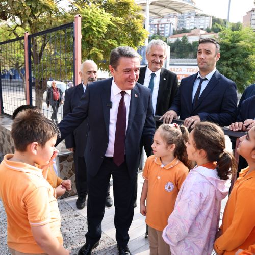 Gezici Kütüphanemiz Fener İlkokulu'nda Minik Öğrencilerimizle Buluştu