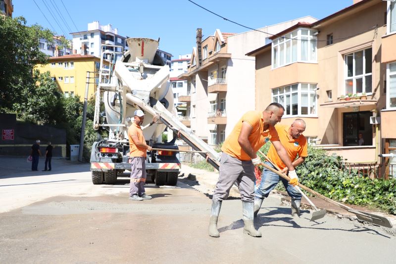 EKİPLERİMİZ ŞEHRİMİZDE ALTYAPI VE ÜSTYAPI ÇALIŞMALARINI SÜRDÜRÜYOR