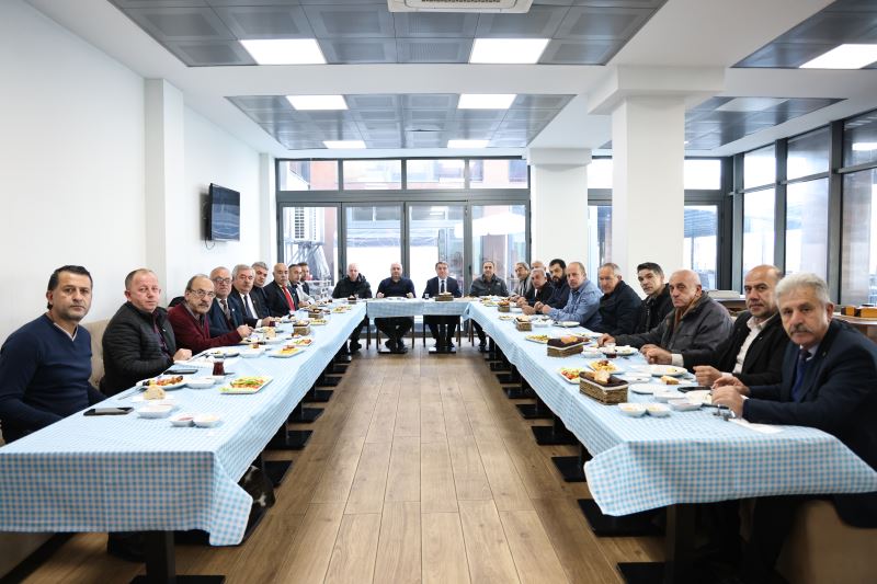 Başkanımız Sn.Tahsin Erdem, 19  Mahalle Muhtarı ile Kahvaltıda Bir Araya Geldi