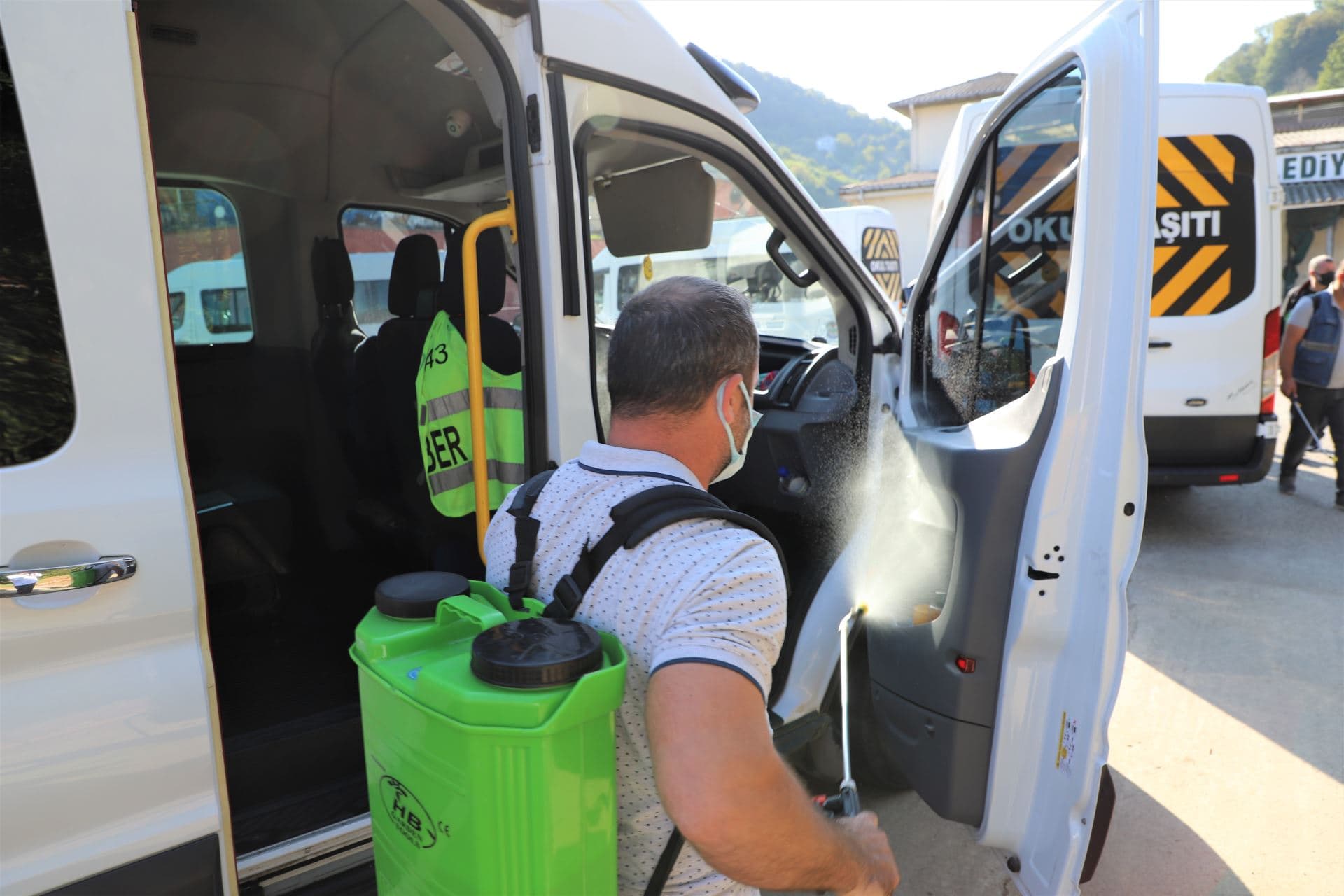 Öğrenci Servis Araçları Dezenfekte Edildi