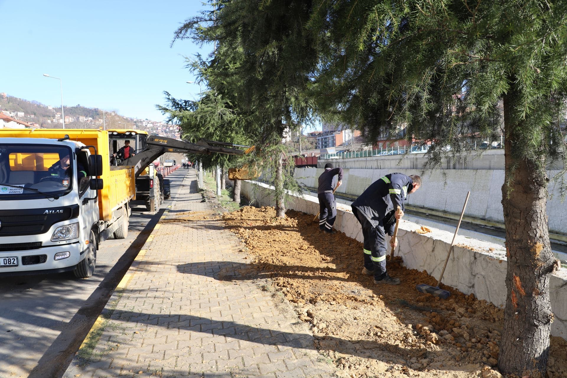 Şehrimizi Güzelleştirmeye Devam Ediyoruz