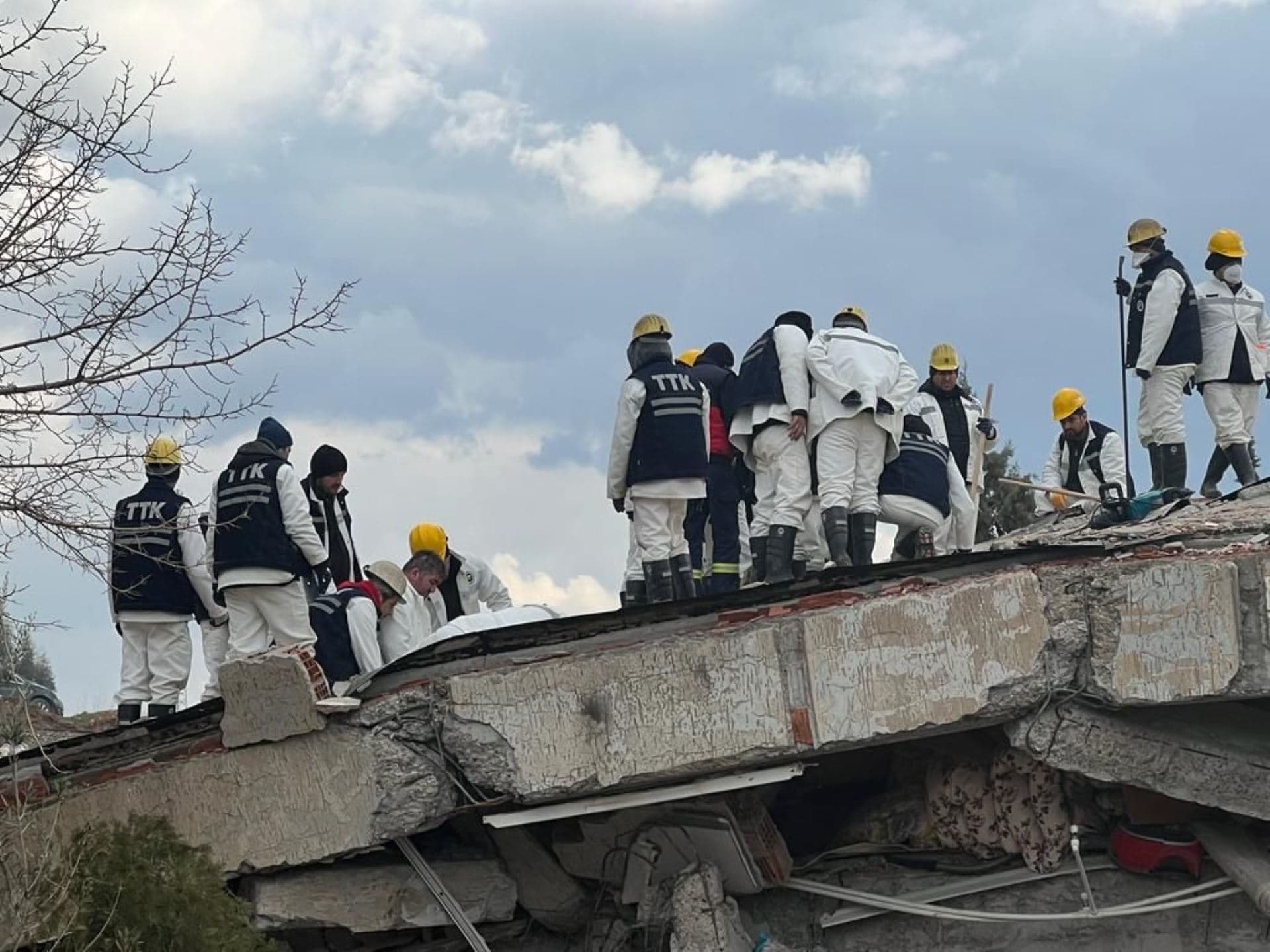 Başkanımız Dr.Ömer Selim ALAN'dan Deprem Nedeniyle Kamuoyuna Açıklama